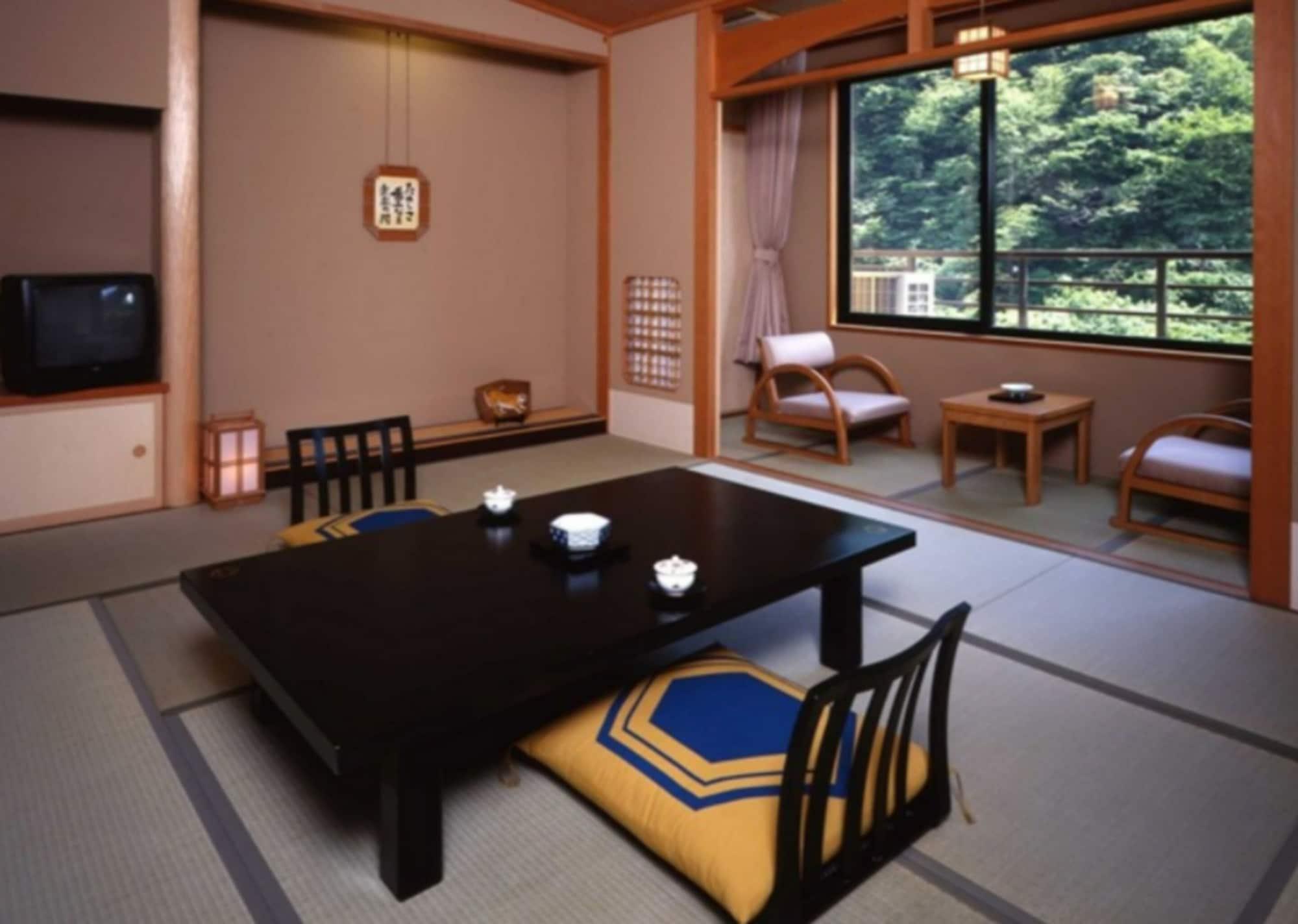 Hotel Koduchi No Yado Tsurukamedaikichi Nikko Exterior foto